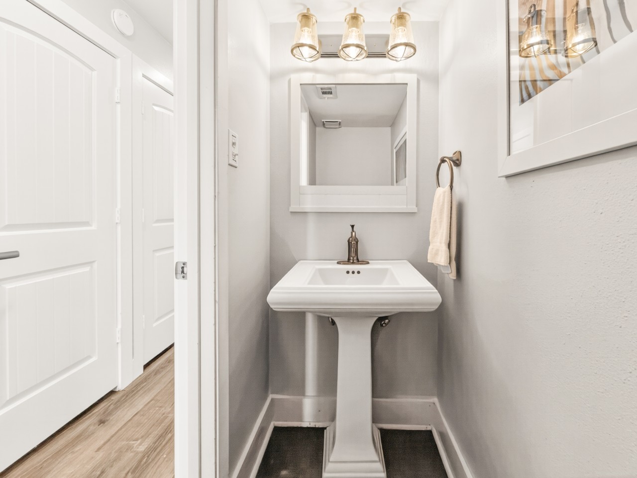 Another angle of the bathroom