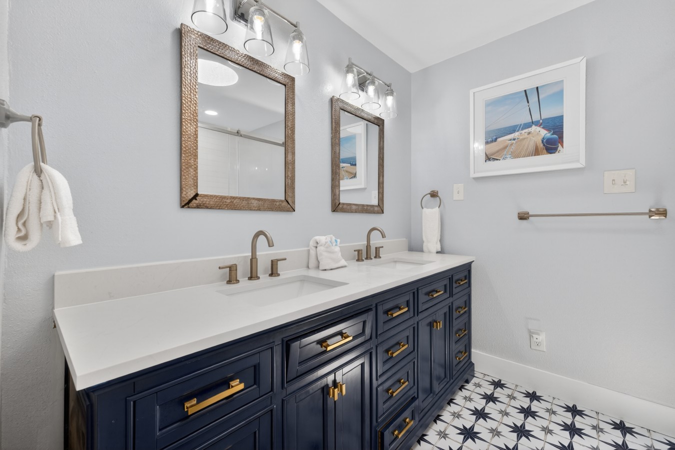Clean, stylish & ready to make you feel right at home