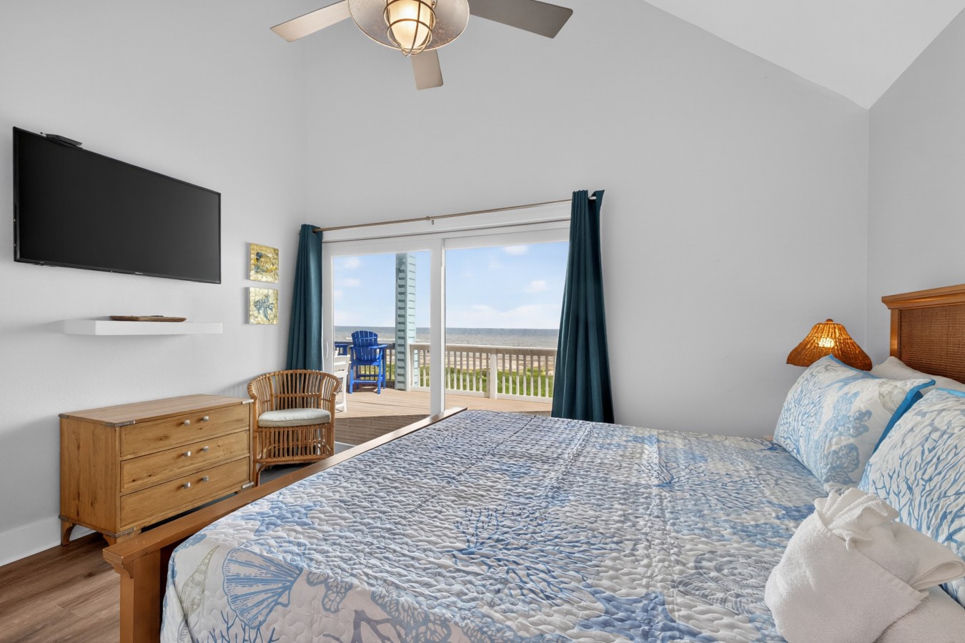 Sweet dreams & morning deck views — the perfect combo