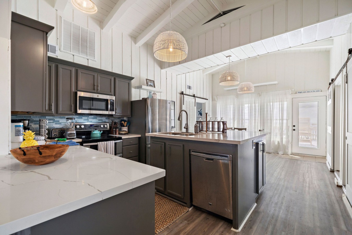 A kitchen perfect for preparing meals for the family!