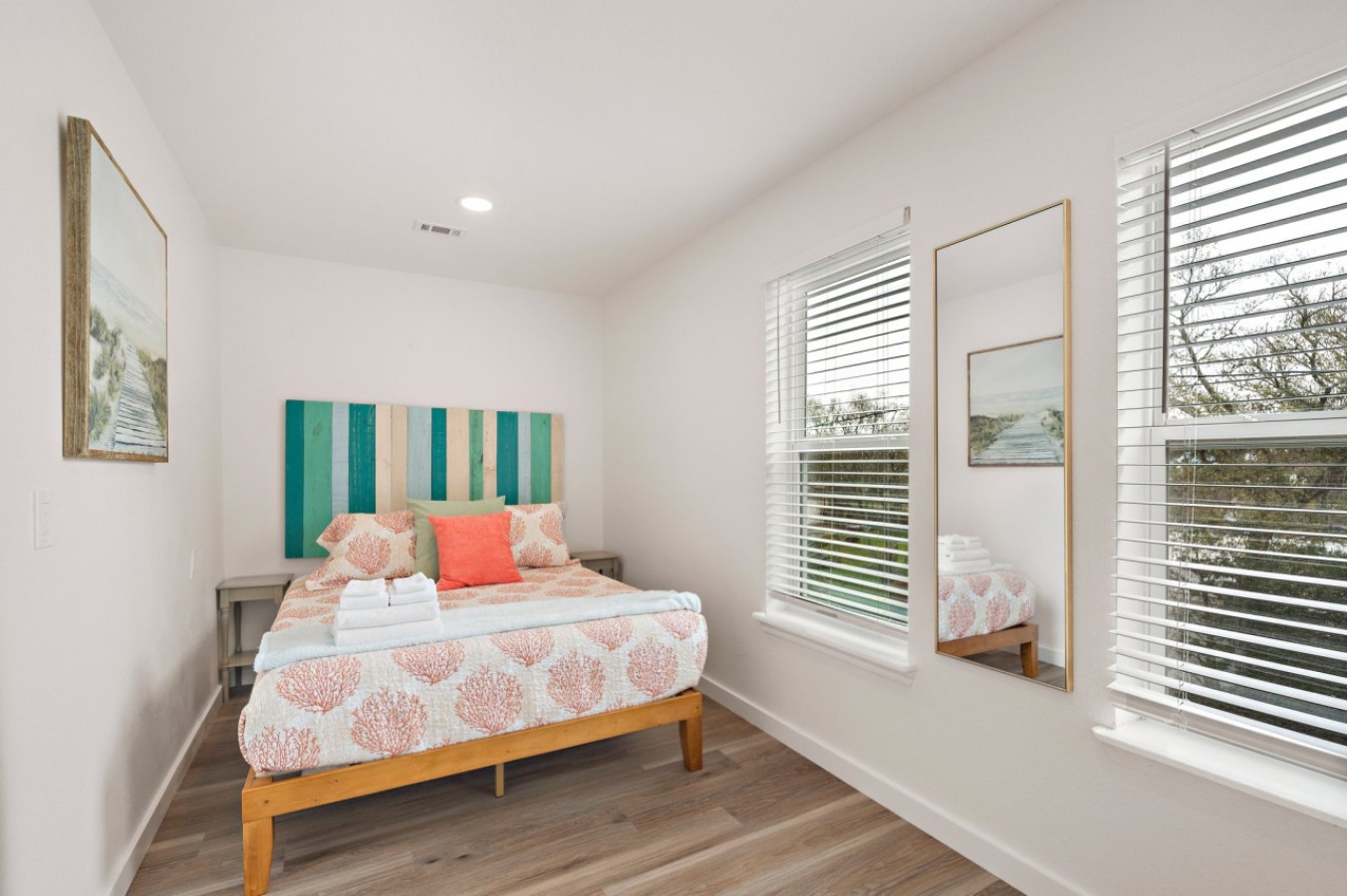 This bedroom has a queen sized bed