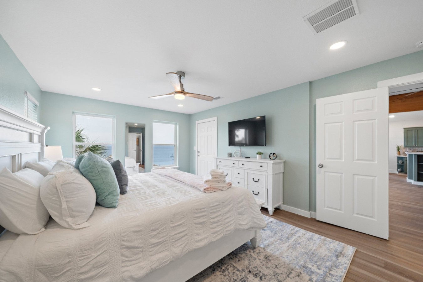 Imagine drifting off to sleep in this bedroom