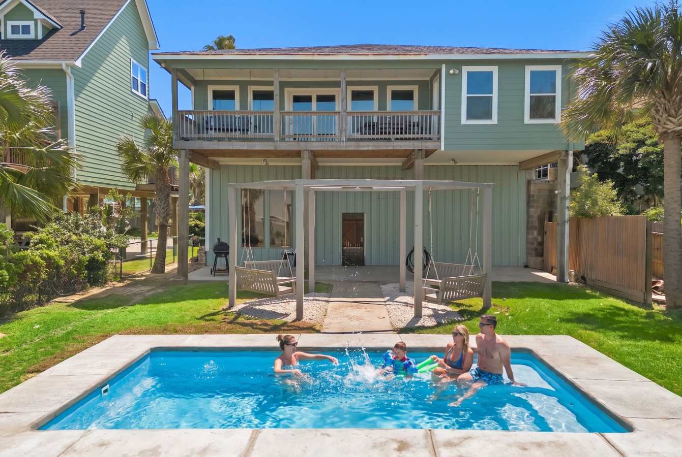 Another angle of the pool