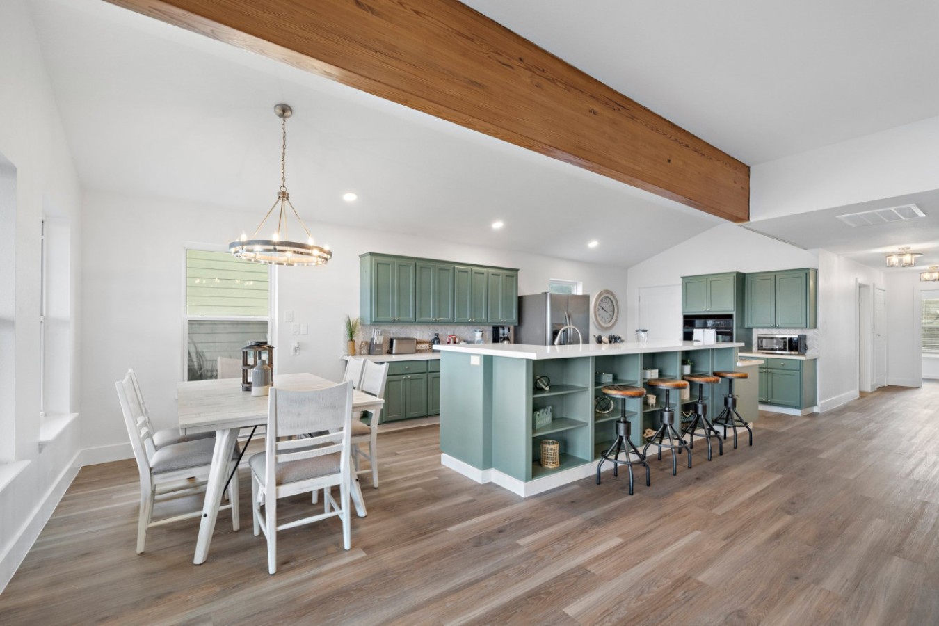 Create lasting memories around the dining table
