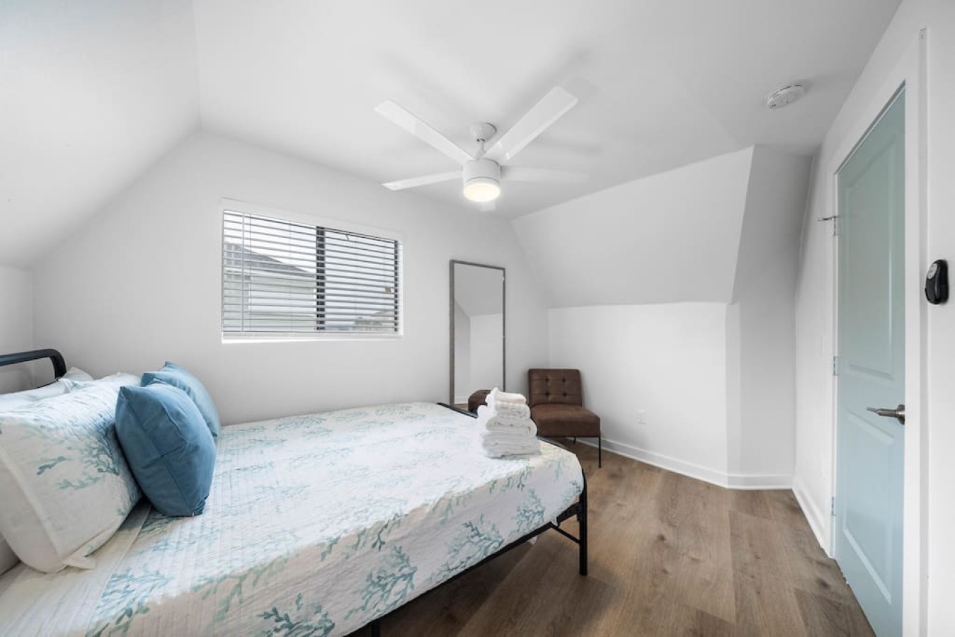 Imagine drifting off to sleep in this bedroom