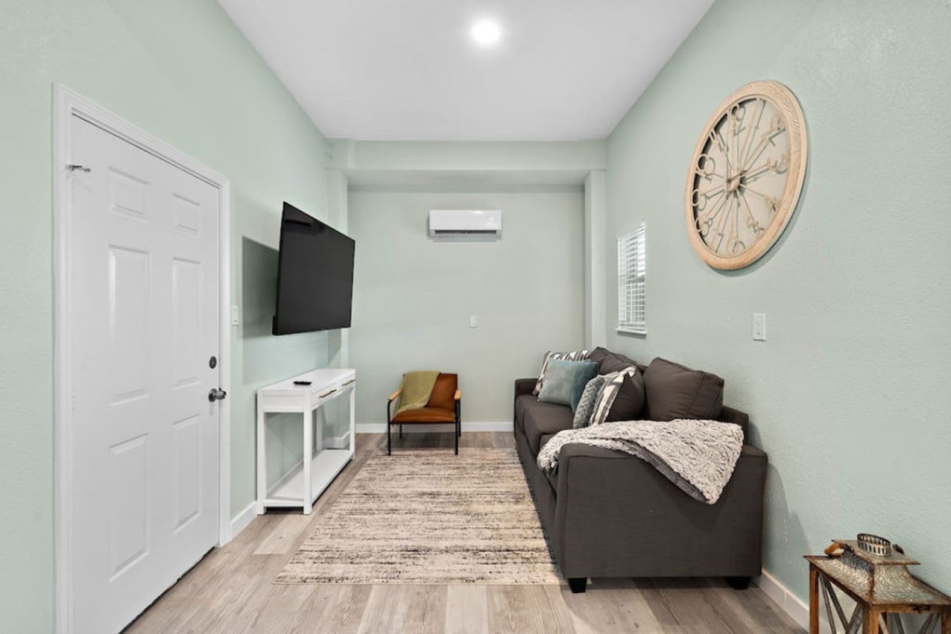 Share laughter & conversation in this inviting space