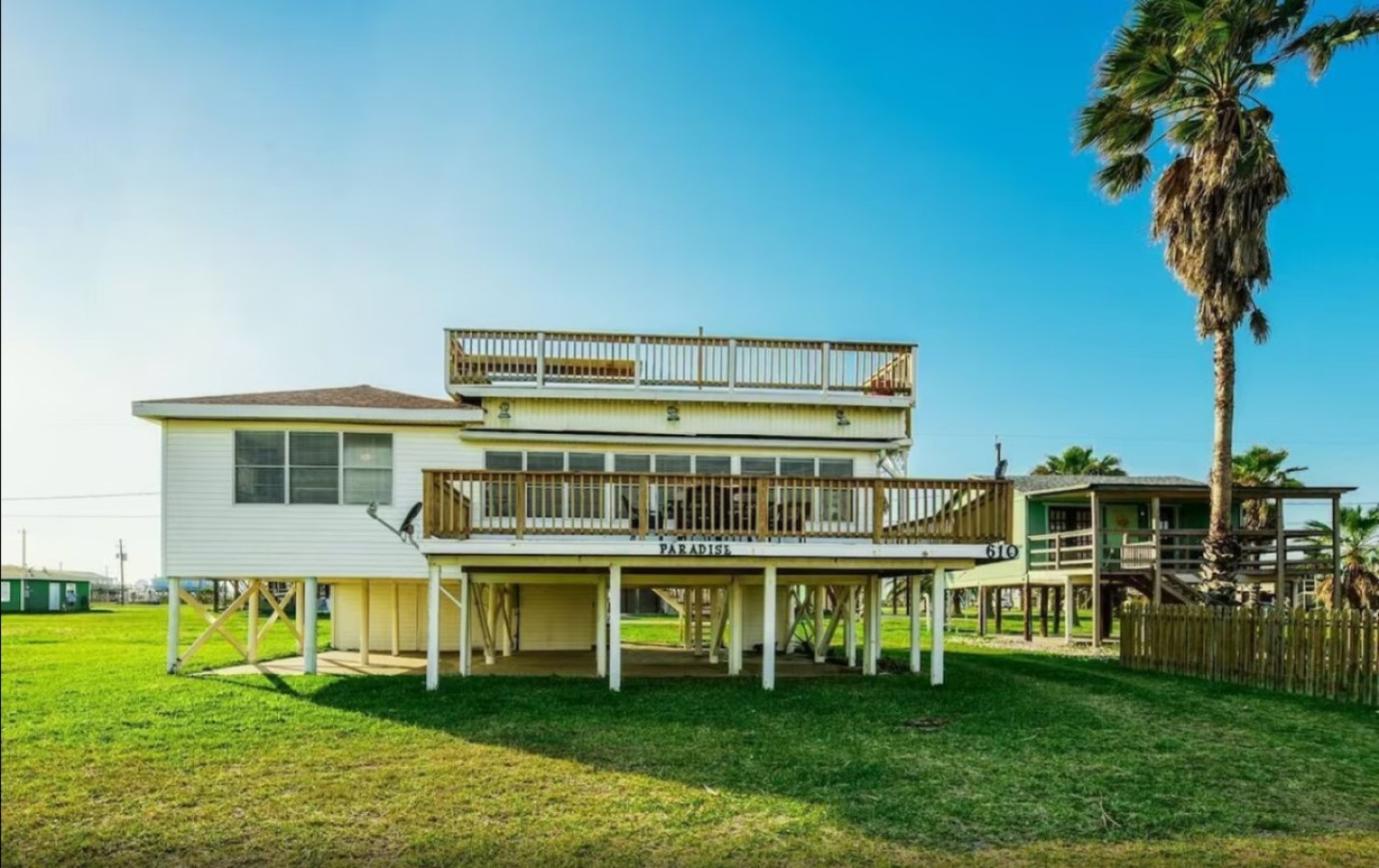 Admiral's Lookout, a 3-bedroom BeachBox rental in Surfside, TX