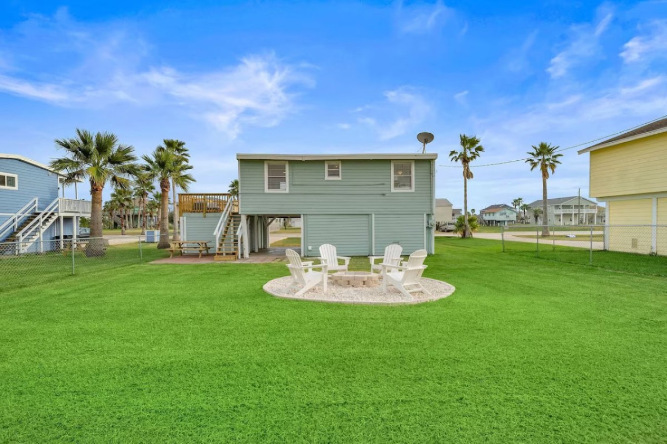 Enjoy laughter & games in this expansive yard