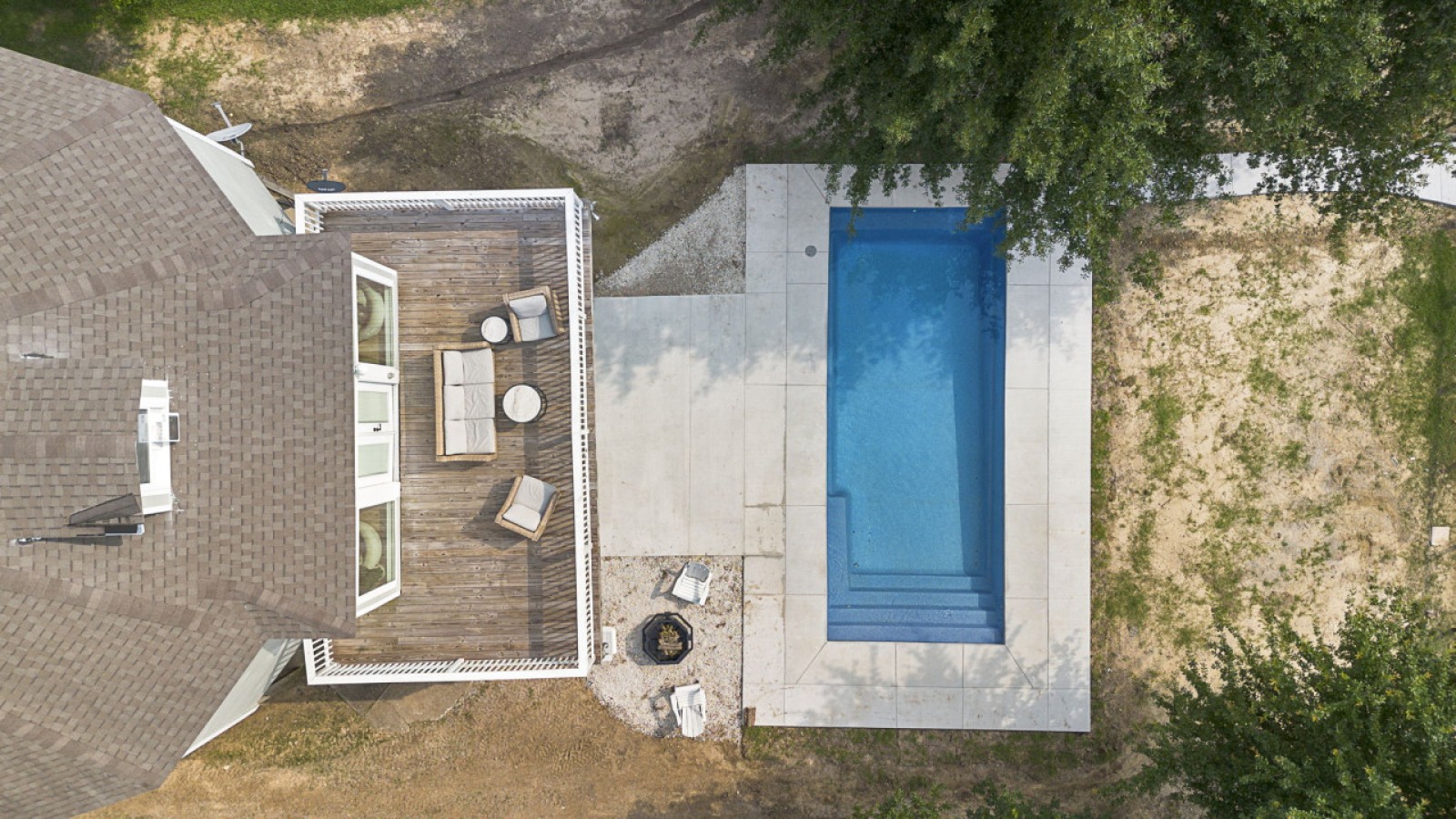 Nestled in a quiet neighborhood. Live like a local!