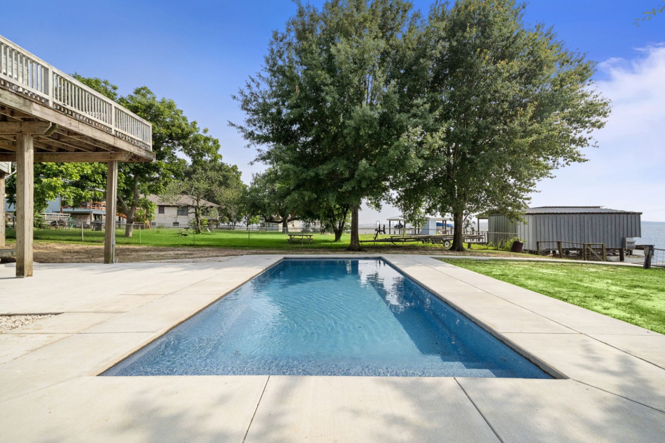 Memories made poolside under the Texas sun