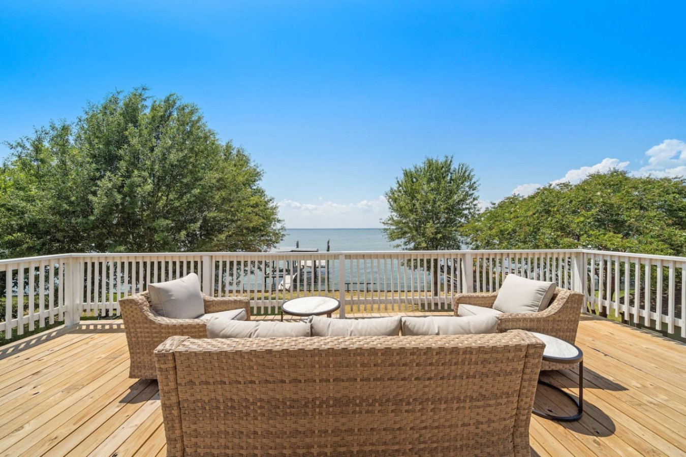 Book today and come relax on the charming porch