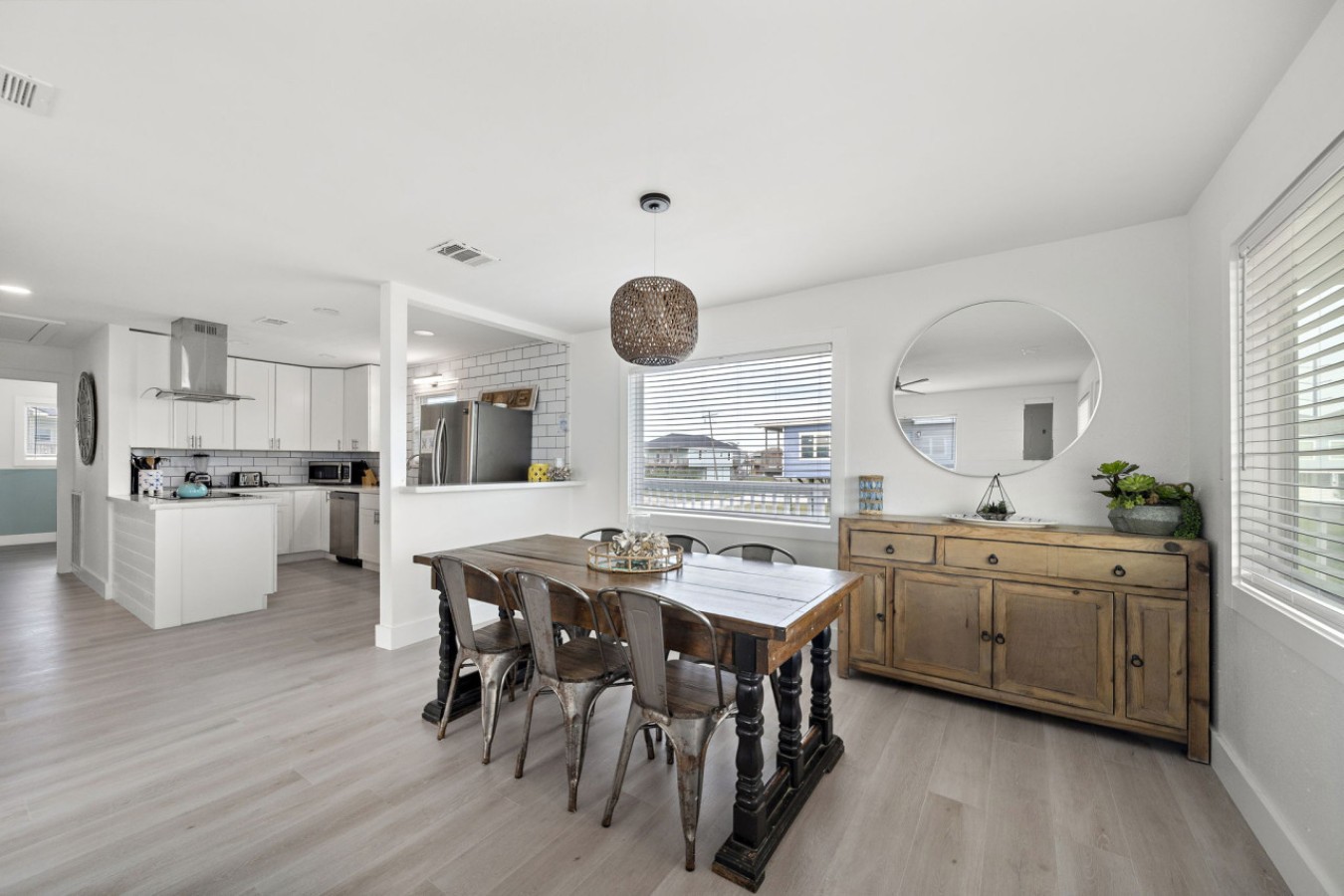 Create lasting memories around the dining table
