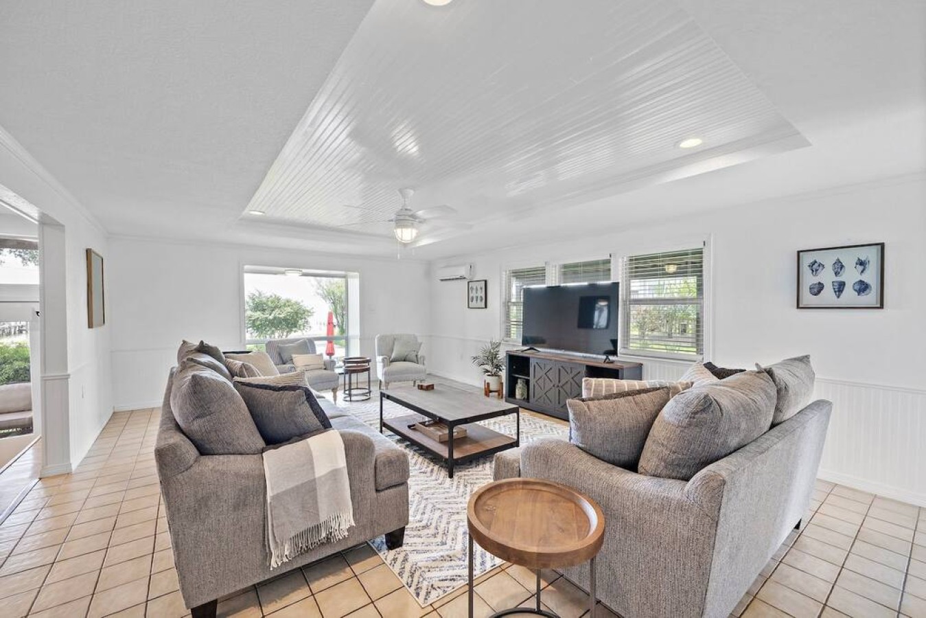 Cozy up for a movie night with the whole family!