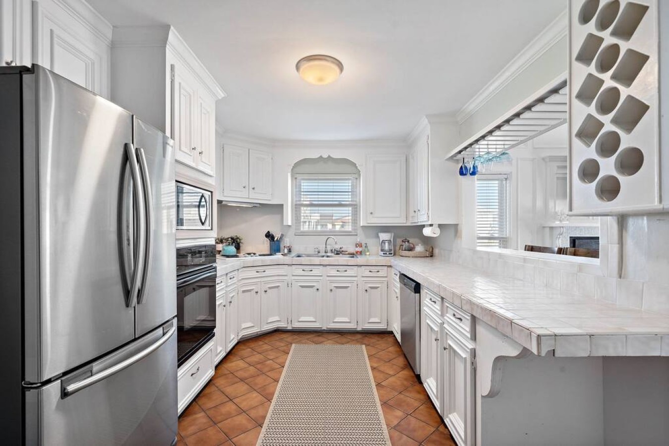A kitchen perfect for preparing meals for the family!
