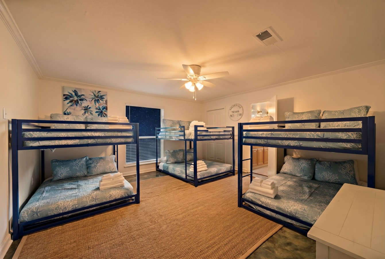 This bedroom has 3 double bunk beds