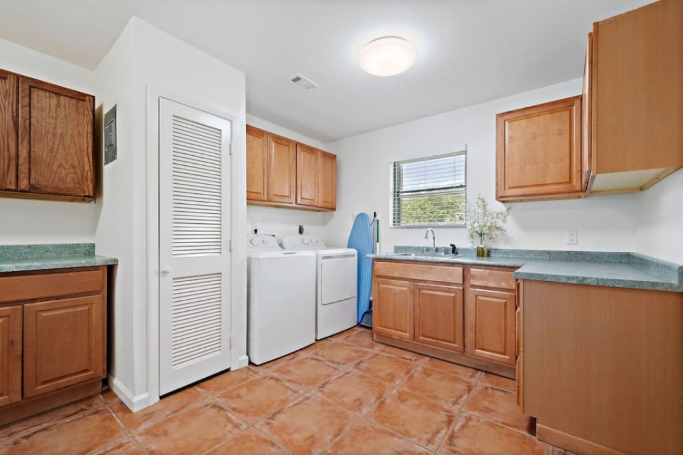 Pack light & enjoy convenient in-house laundry