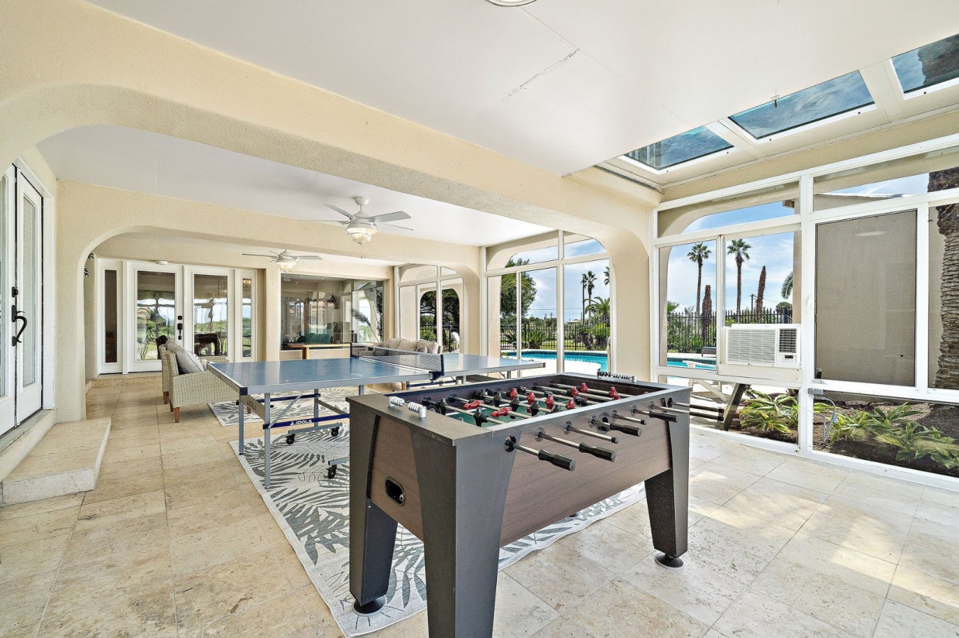 Plenty of space for games and backyard fun