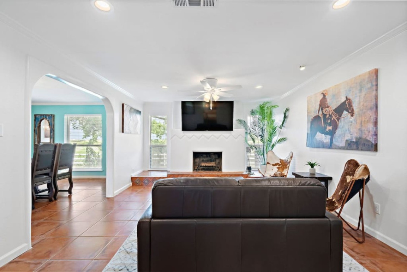 This is a secondary living room area to enjoy