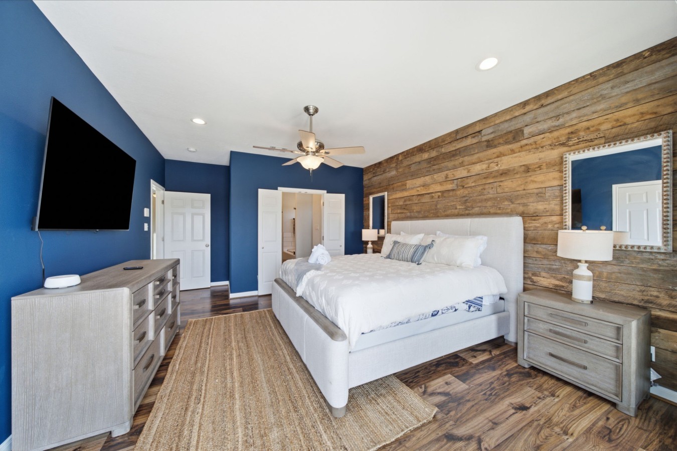 Wake up & step right out to the balcony from here