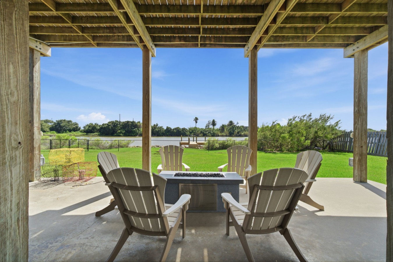 Shaded seating, waterway views & zero worries