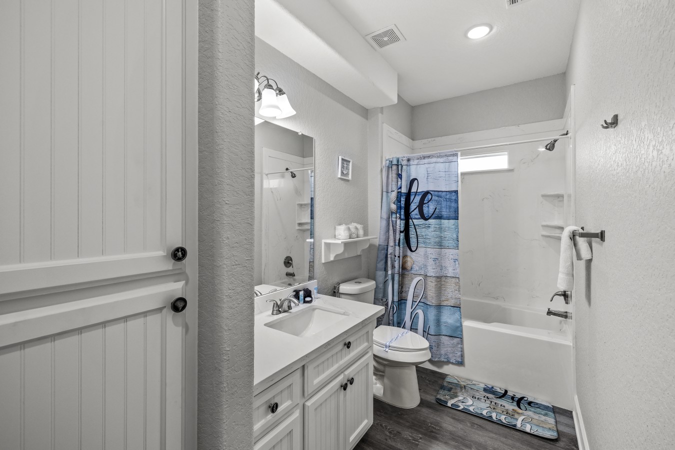 A charming coastal bathroom ready for you to enjoy
