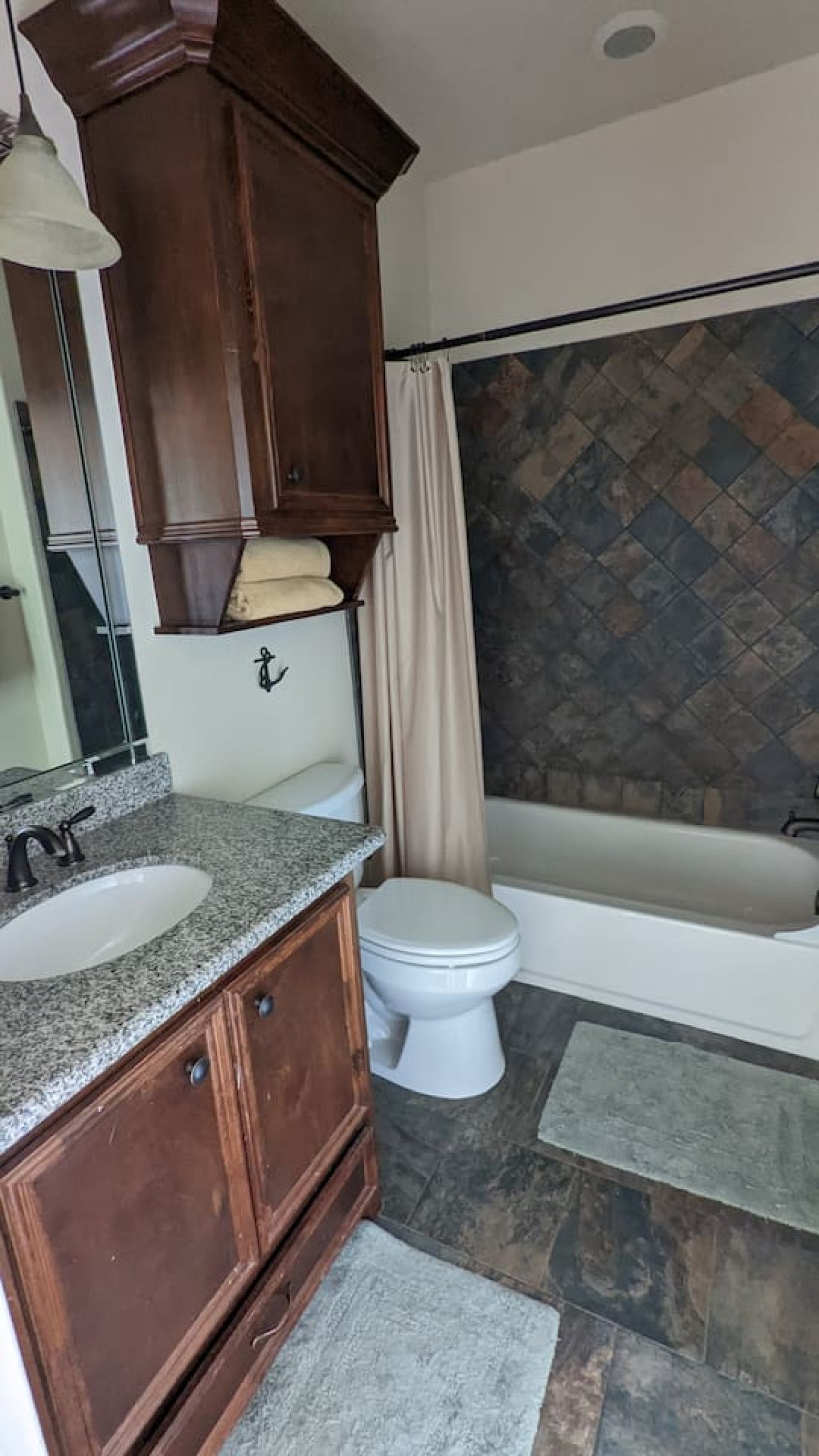 Feel pampered in this beautiful bathroom