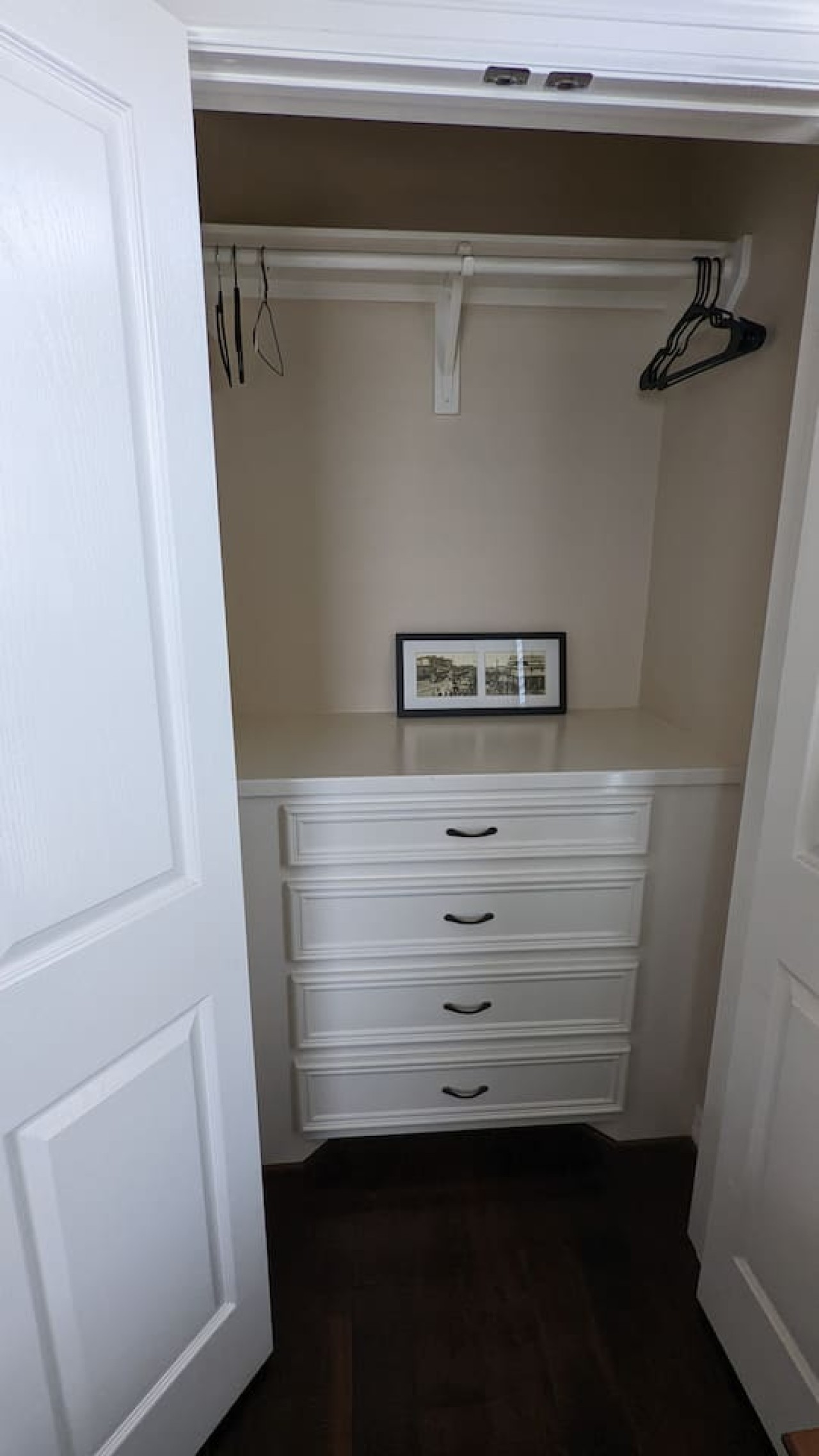 Unpack & stay awhile in this comfortable retreat