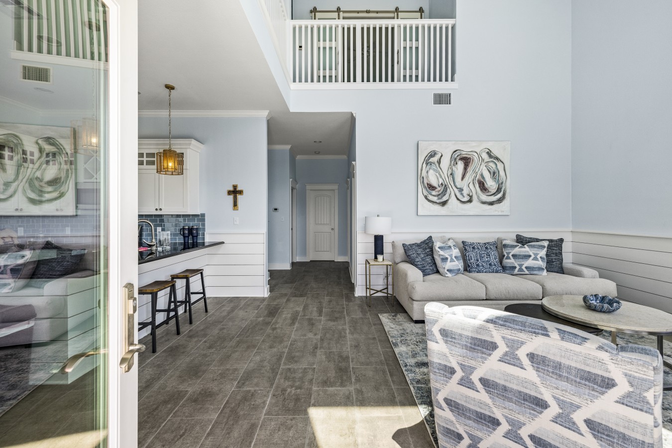 Space to relax and unwind in this cozy retreat