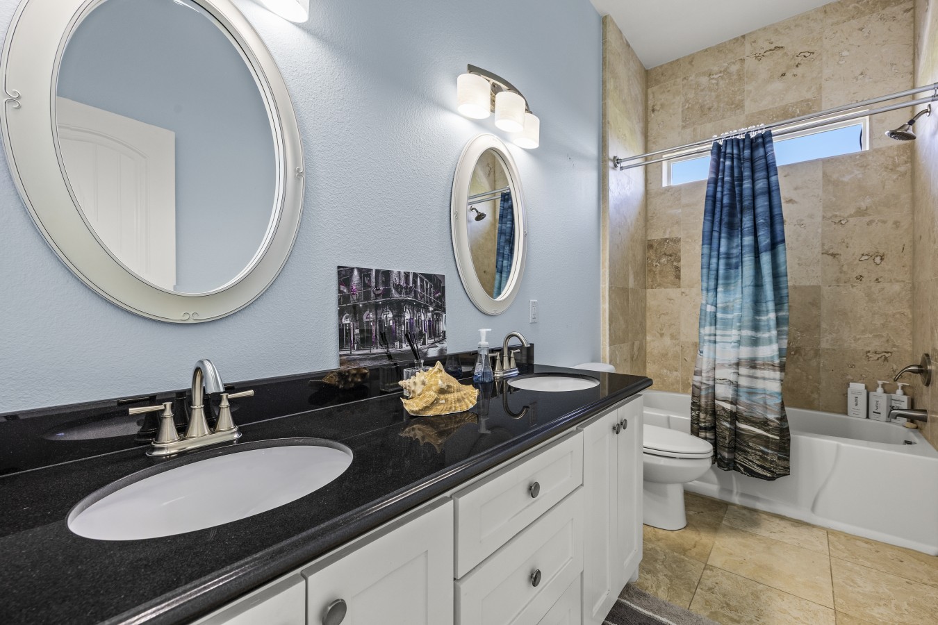 A luxurious bathroom ready for you to enjoy