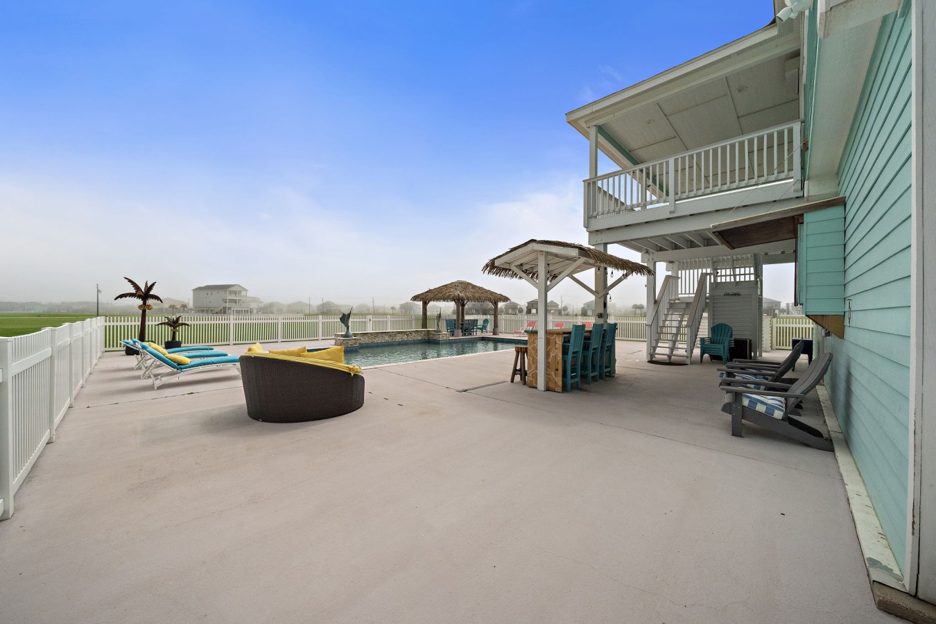 Your own backyard oasis—swim, lounge, repeat