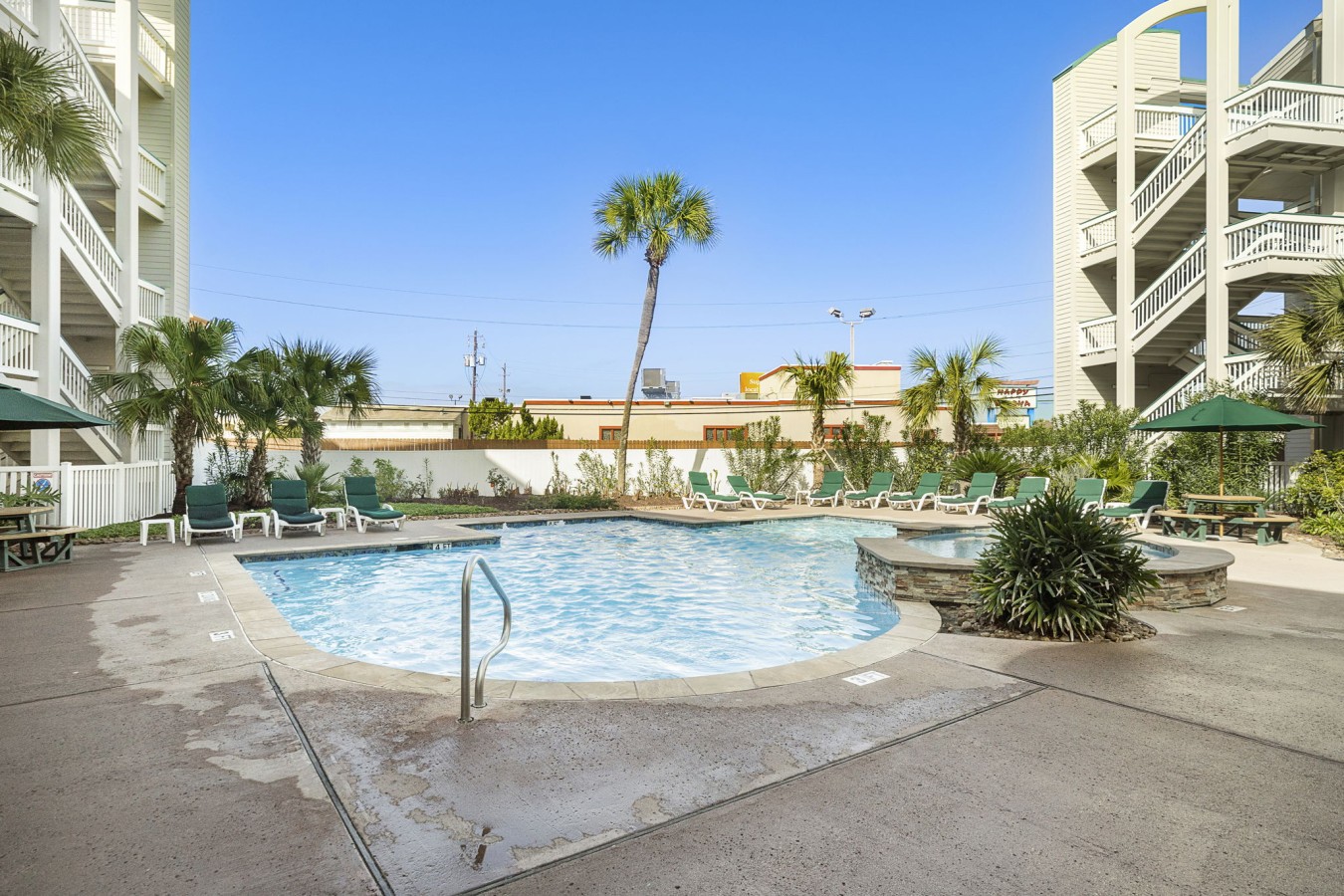 Relax by the pool & soak up the Texas sunshine