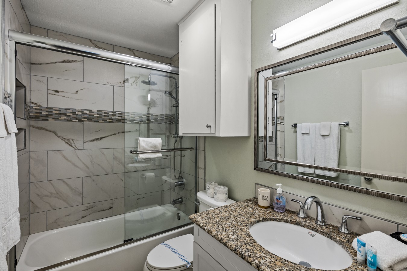 A luxurious bathroom ready for you to enjoy