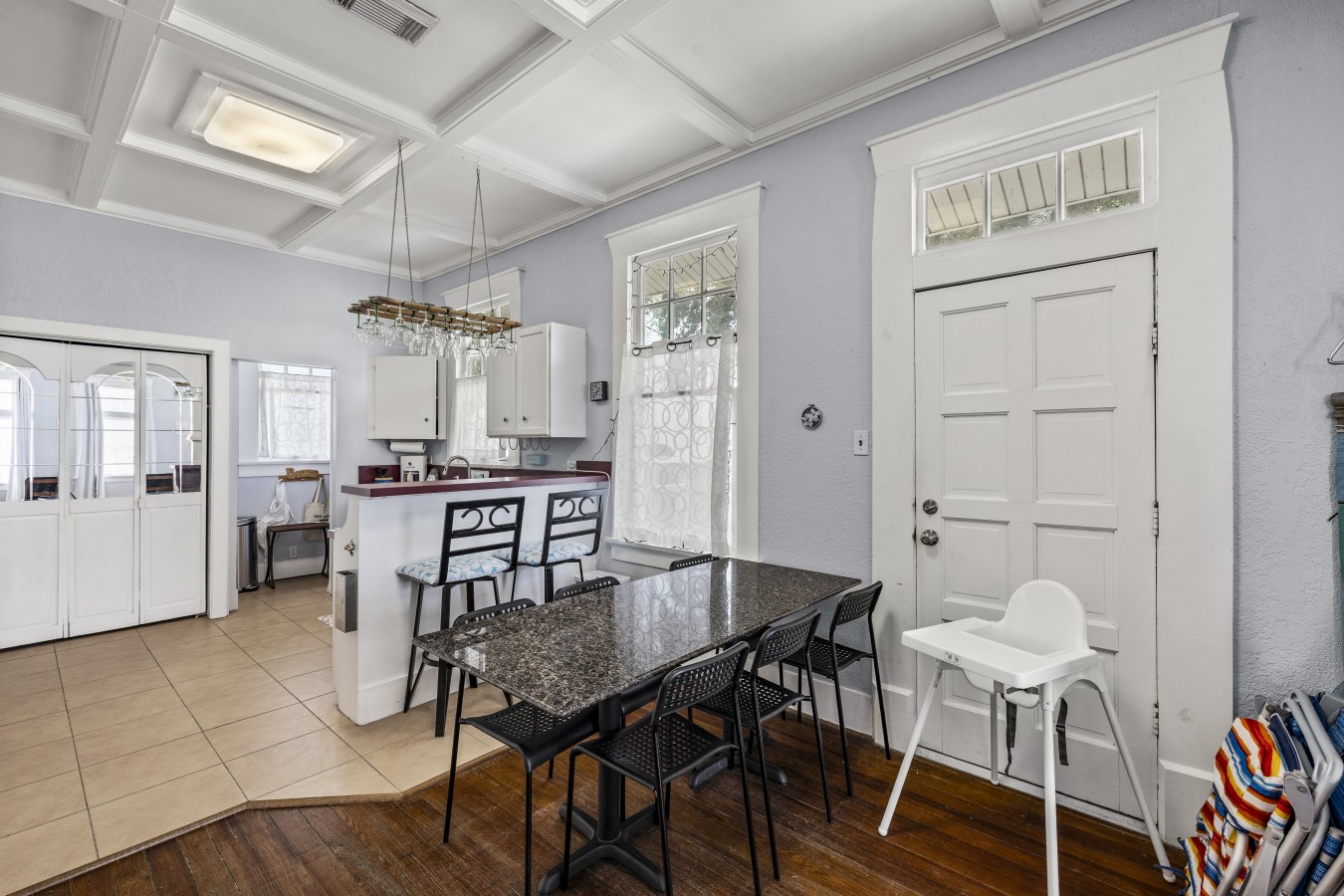 Create lasting memories around the dining table