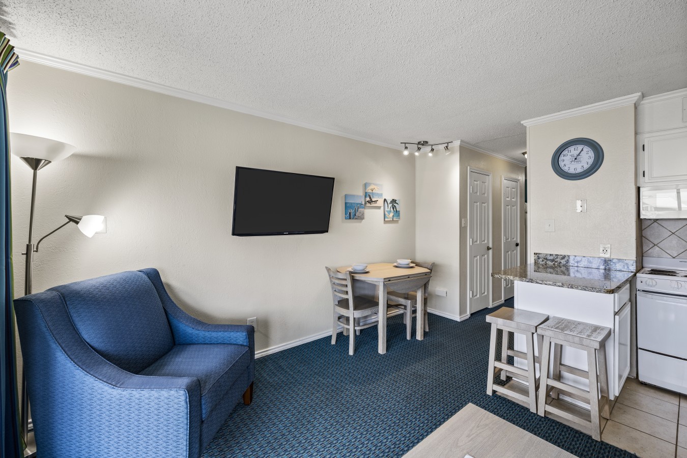 Share laughter & conversation in this inviting space