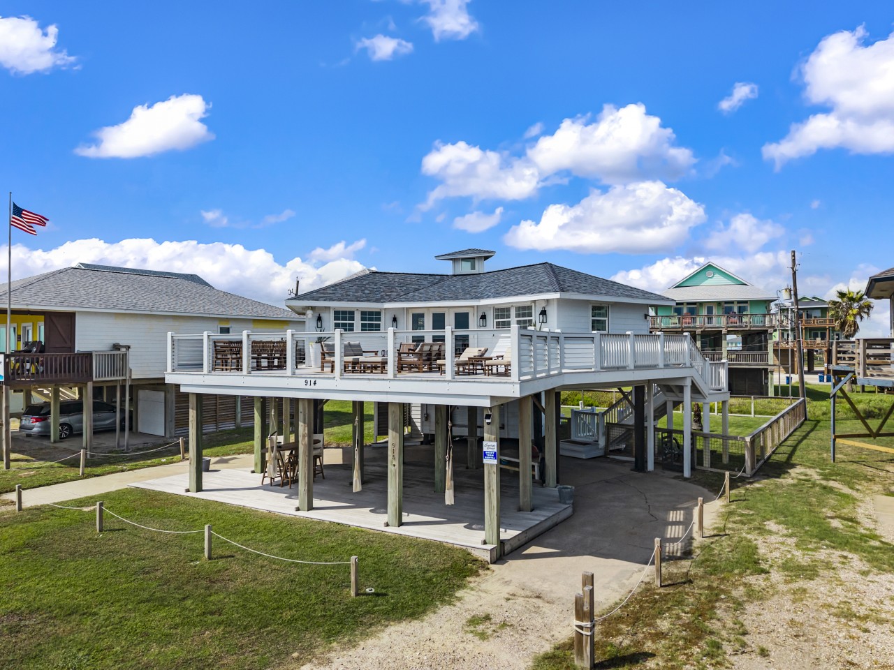 Your beach house getaway awaits. Book today!