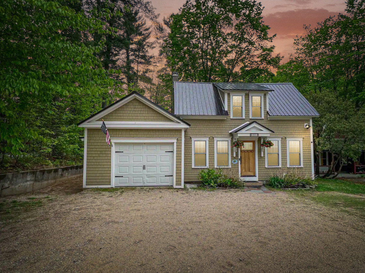 Bright Living Space Near Cranmore And Downtown Fun - Charming Escape - Conway, NH