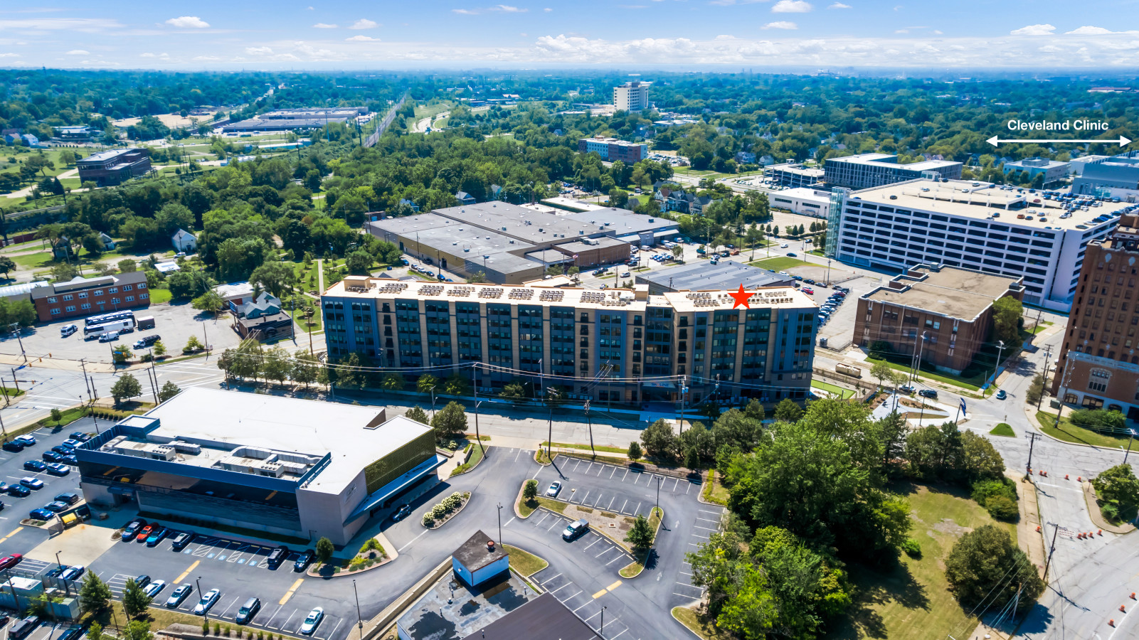 Vibrant & Sunny 2BR | Cleveland Clinic