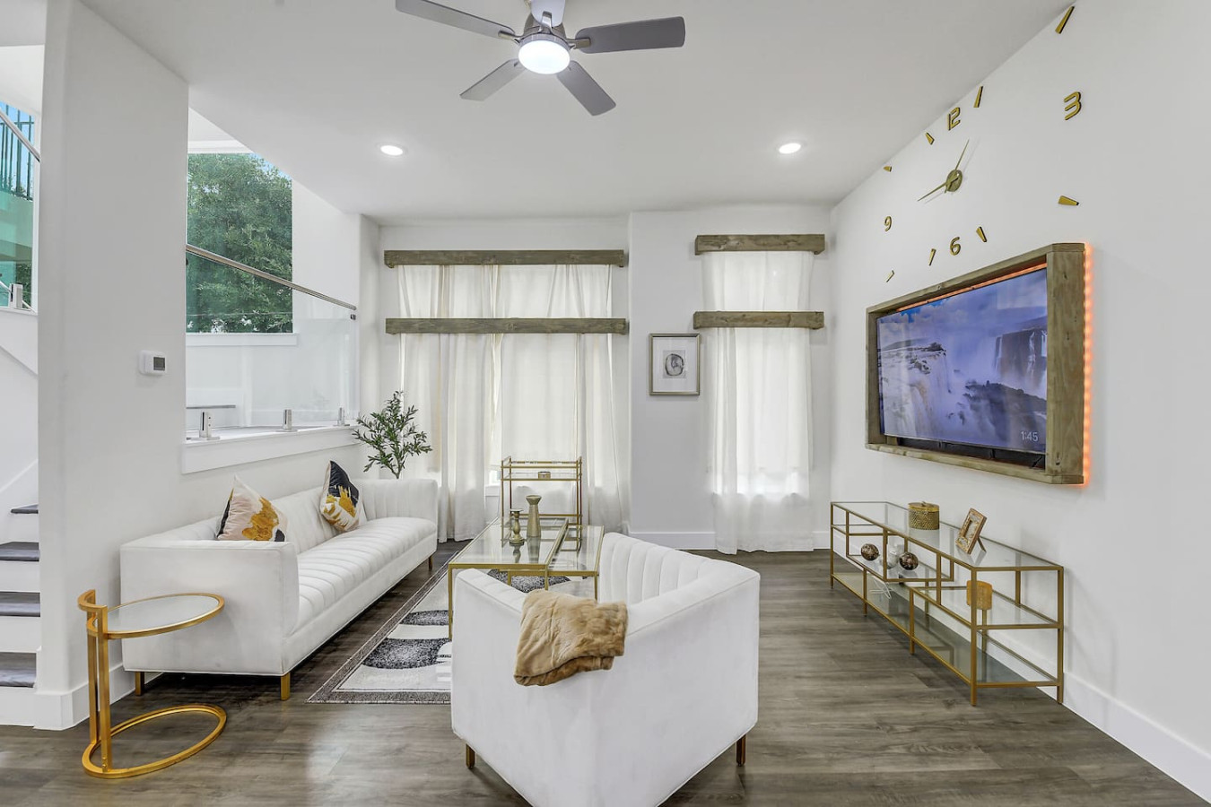 Luxe 3 Br W/ Garage + Patio, 5 Min Nrg & Med Ctr - Houston