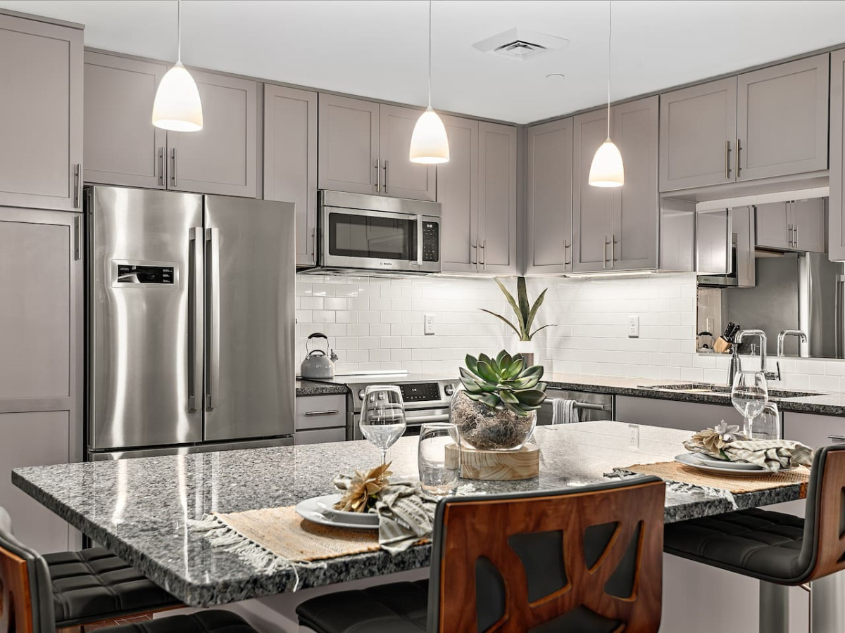 Downtown Condo with Stunning Mountain Views 6