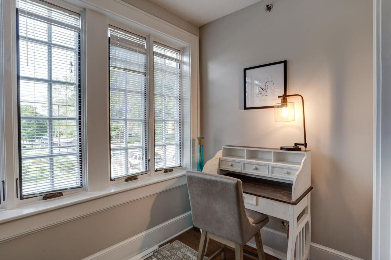Adorable Historic Renovation North of Downtown 6