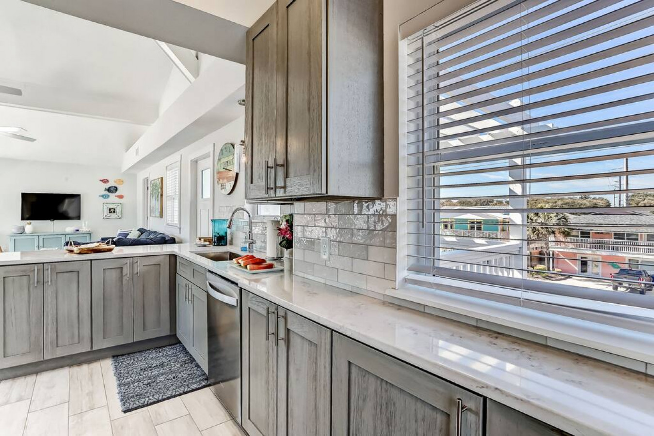 Duke’s Beach House photo 13