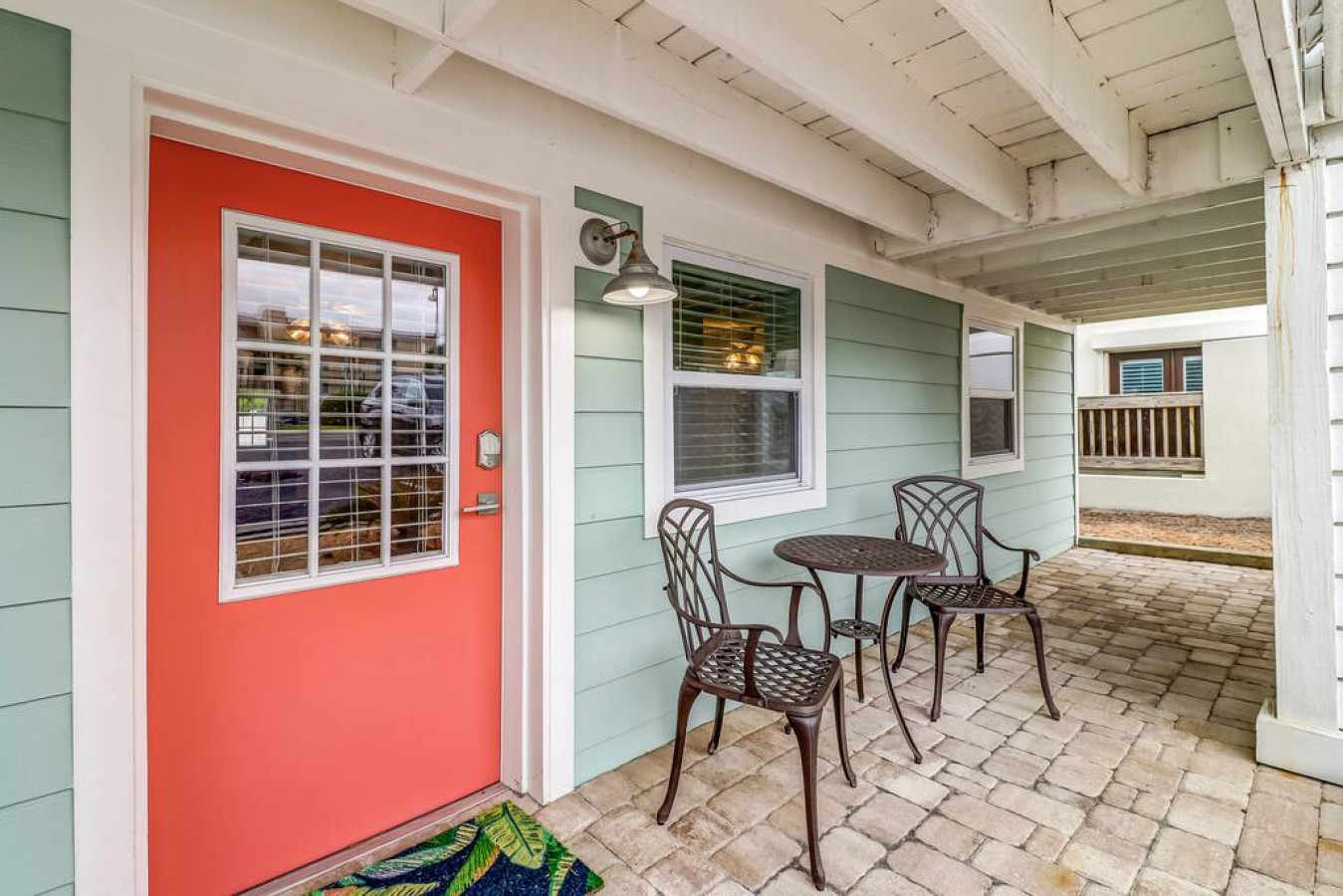 Tropical Beach Bungalow Downstairs photo 6