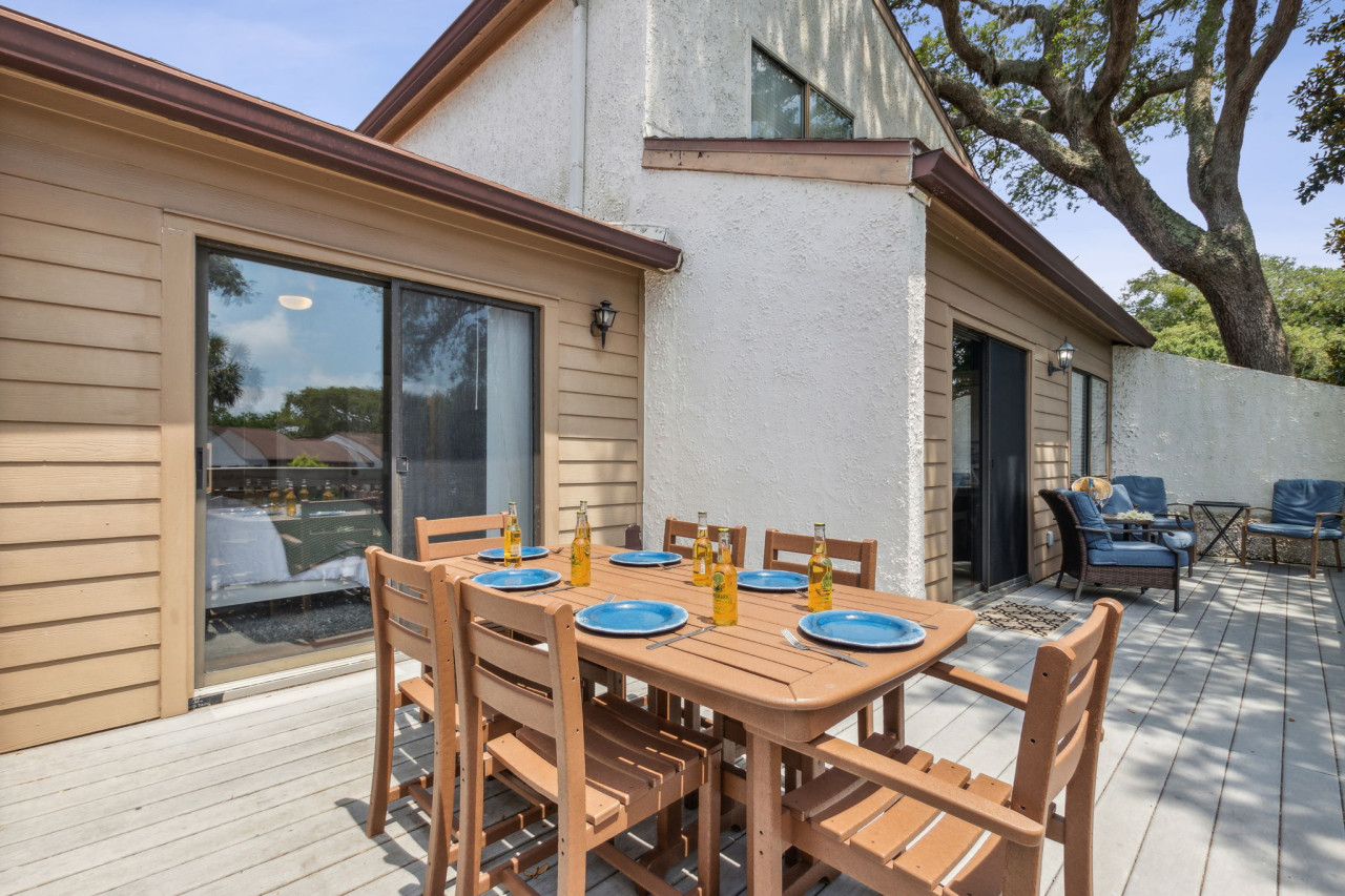 2625 Forest Ridge photo 8