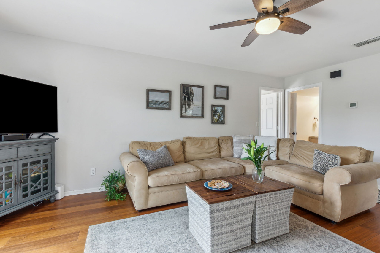 2625 Forest Ridge photo 6