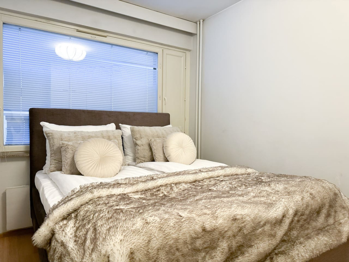 Aurora Central Suite IV