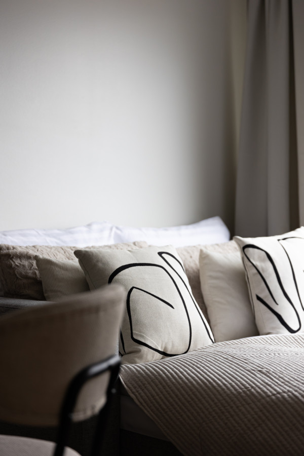 Aurora Central Suite IV II