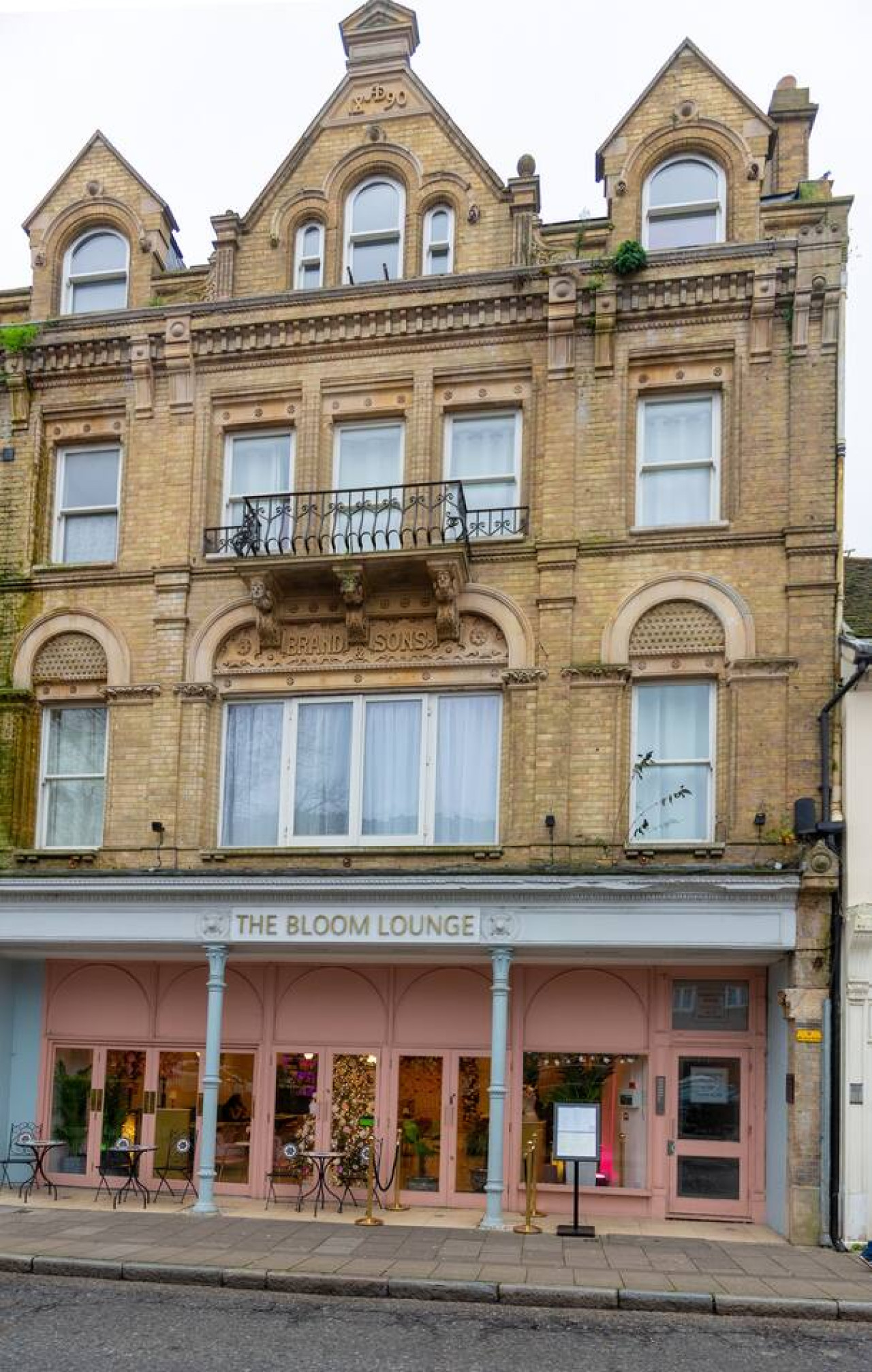 Charlotte House: Central 2BR 2BATH Retreat – Sleeps 6 in 28 Tacket St, Ipswich IP4 1BA, UK - Property image 17 - VivreStays