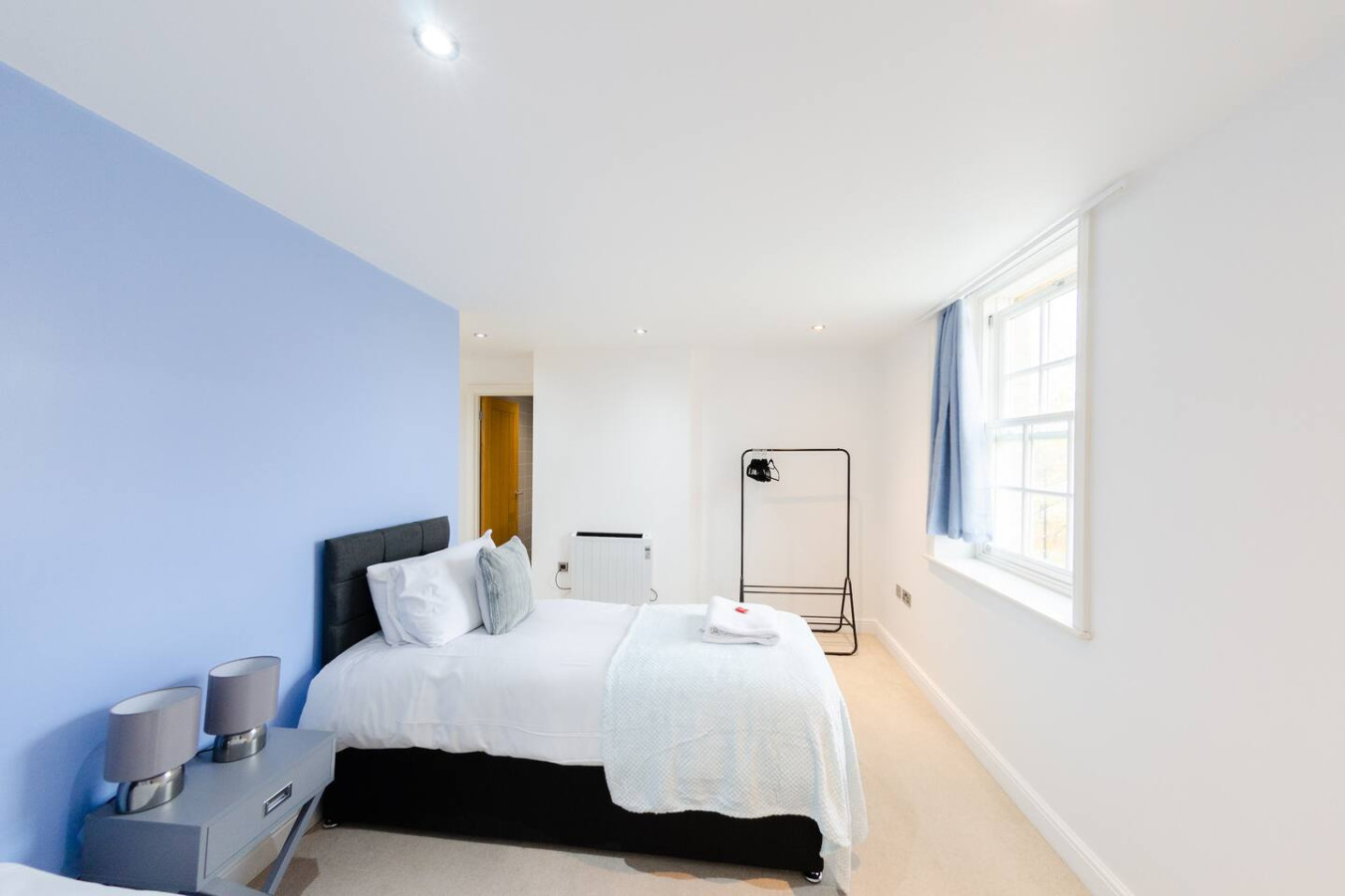 Charlotte House: Prime Location Urban Nest – 2BED 2BATH in 28 Tacket St, Ipswich IP4 1BA, UK - Property image 6 - VivreStays