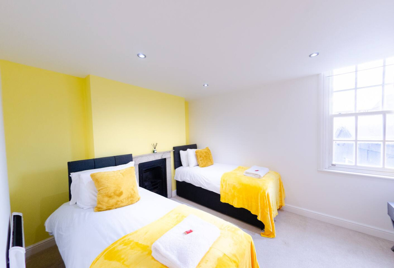 Charlotte House: Prime Location Urban Nest – 2BED 2BATH in 28 Tacket St, Ipswich IP4 1BA, UK - Property image 10 - VivreStays