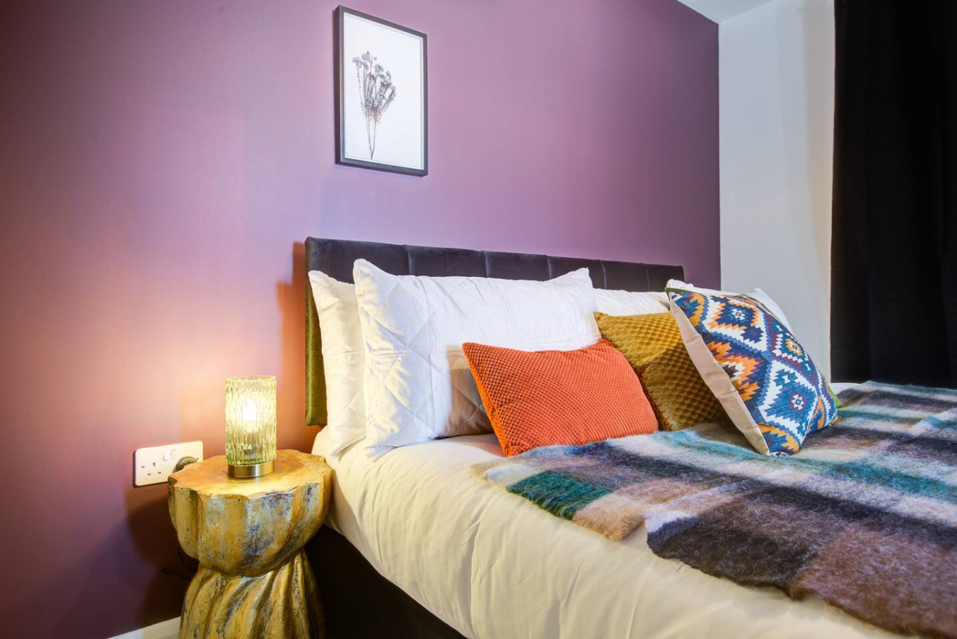 Penny Place Retreat – Central 2BED 2BATH by Station + Free Parking in 14 Penny Place, Ashford TN24 0WJ, UK - Property image 12 - VivreStays